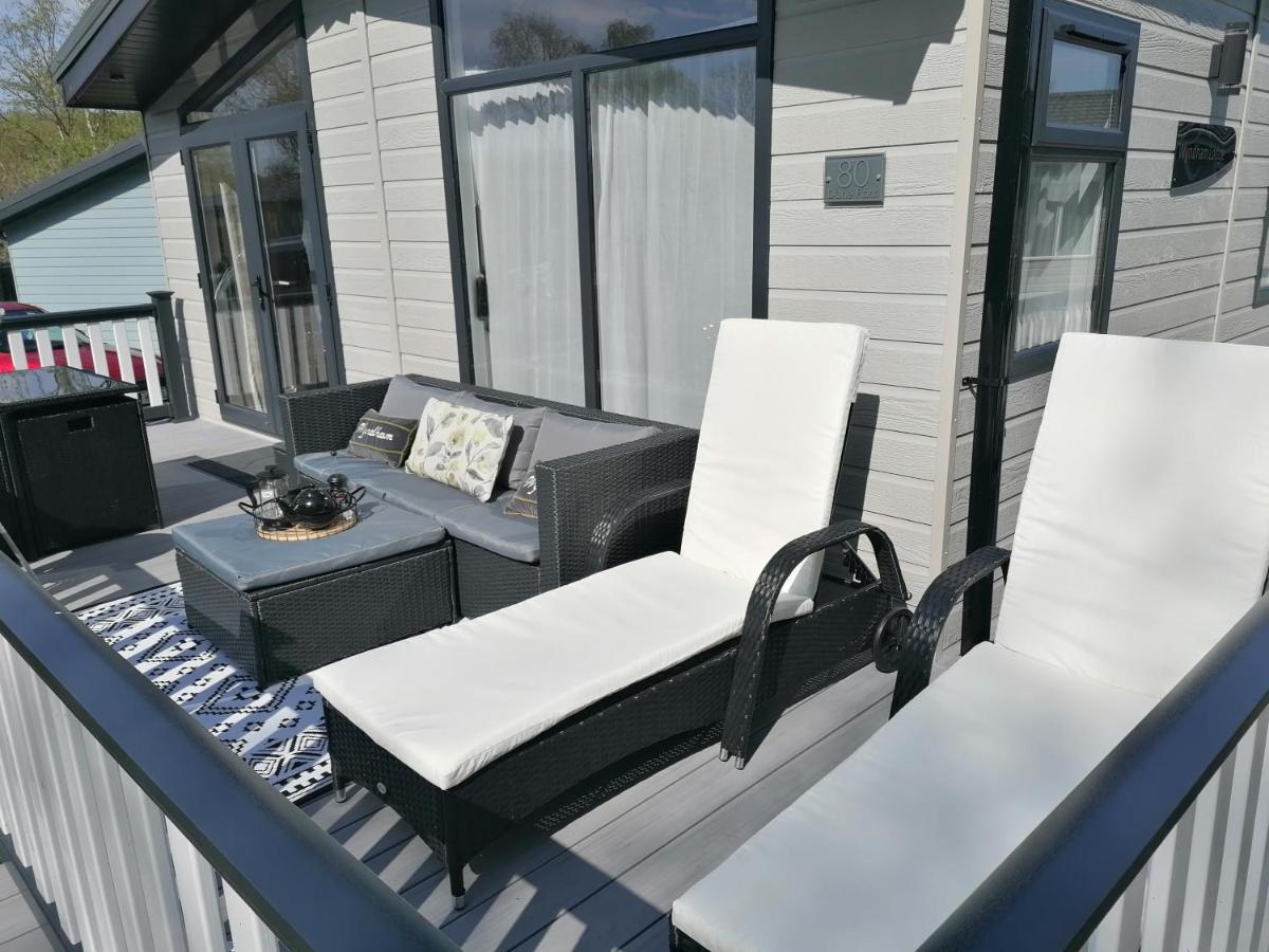 Luxury Lodge On Edge Of New Forest And 800M From Sea Entertainment And Leisure Passes Included Milford on Sea Zewnętrze zdjęcie