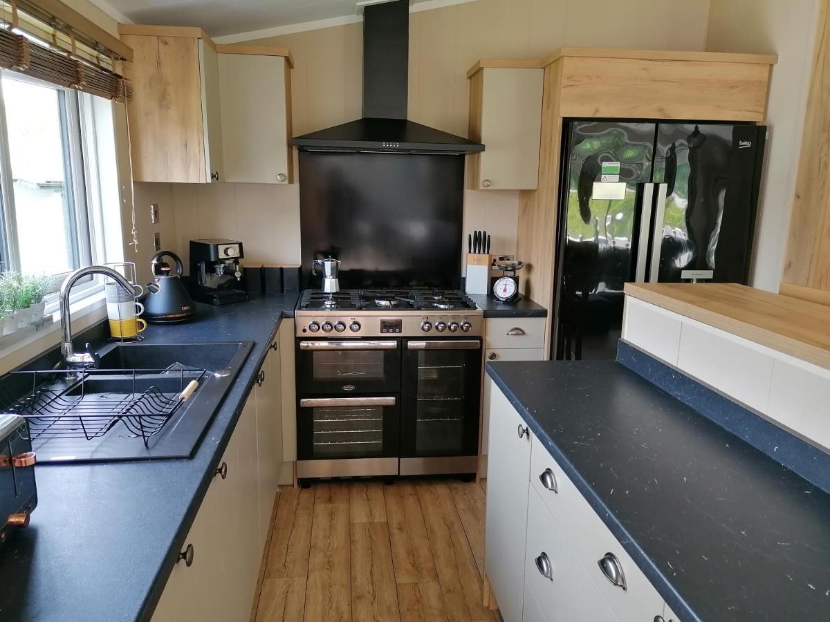 Luxury Lodge On Edge Of New Forest And 800M From Sea Entertainment And Leisure Passes Included Milford on Sea Zewnętrze zdjęcie